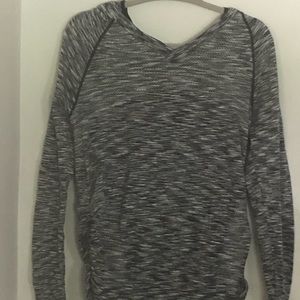 Maternity long sleeve hoodie. Pullover
